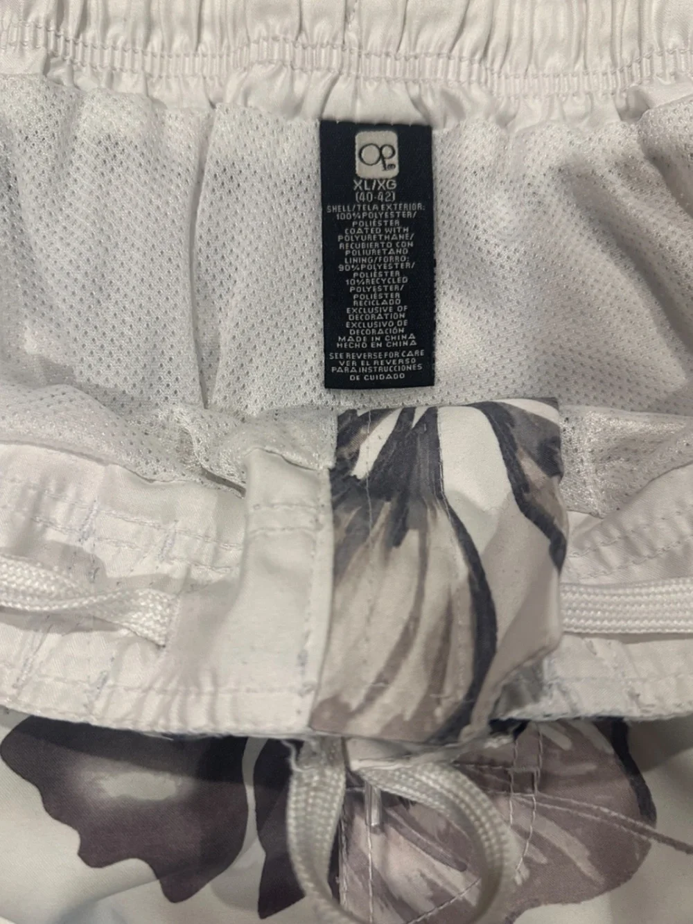 Y2K Vintage OP 9.5-in. Inseam Floral Board Shorts Size Men’s XL (40-42” Waist)